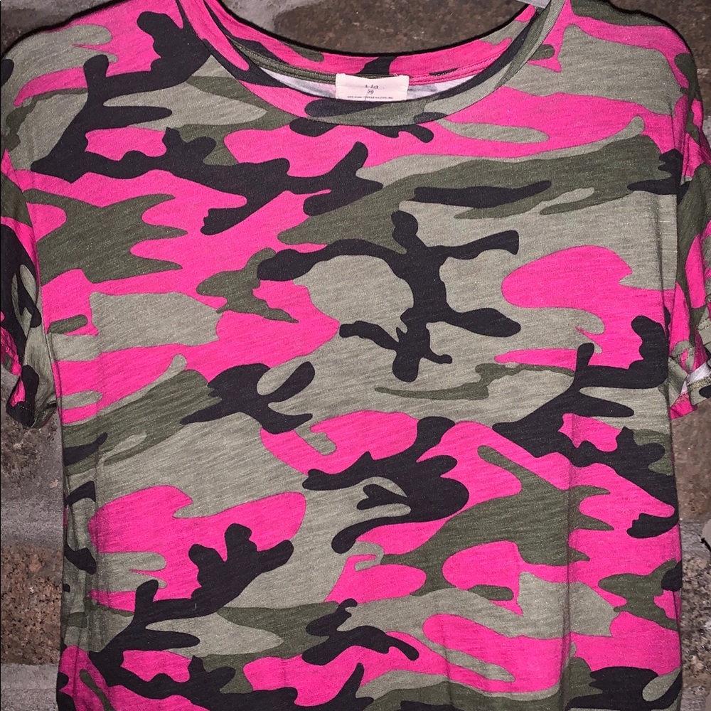 Anthropologie Martha Camo Flutter Sleeve Shirt